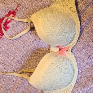 Victoria secret demi bra